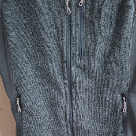 Patagonia Gray Full-Zip Jacket - Picture 5 of 6